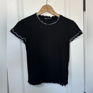 Zara Women’s Ribbed Top Black and White Size Medium